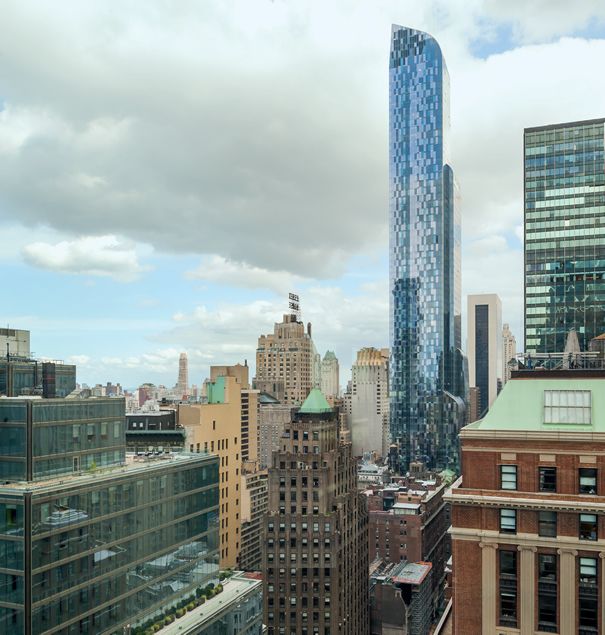 Primeiros 60 pavimentos do edifício One 57 foram ocupados pelo hotel Park Hyatt New York, e os 15 restantes por apartamentos de dimensões variadas, com vistas para o Central Park